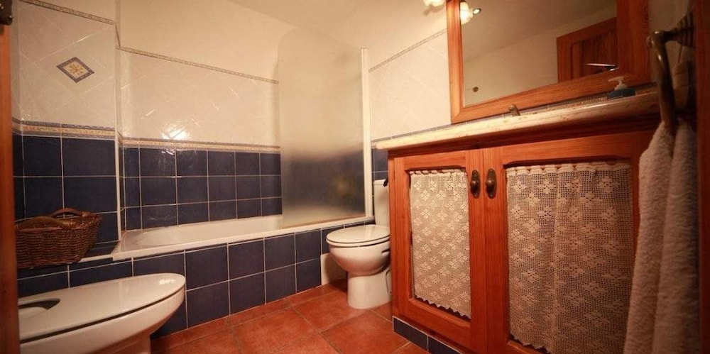 Family Room, Private Bathroom photo 3