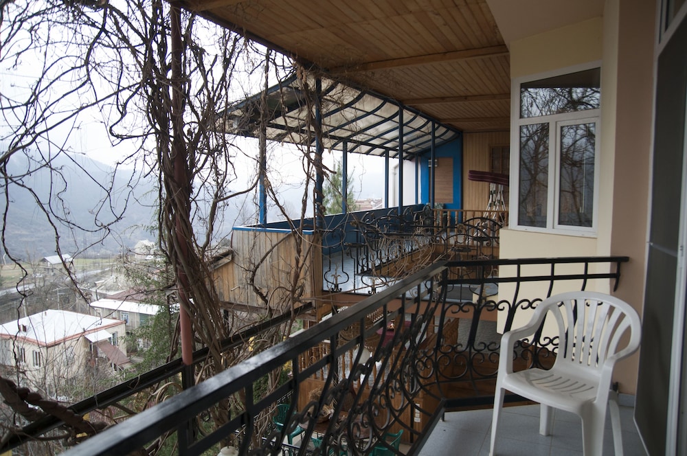 Family Room, 1 Bedroom, Balcony photo 1