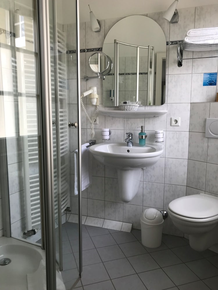 Comfort Double Room - Photo 13