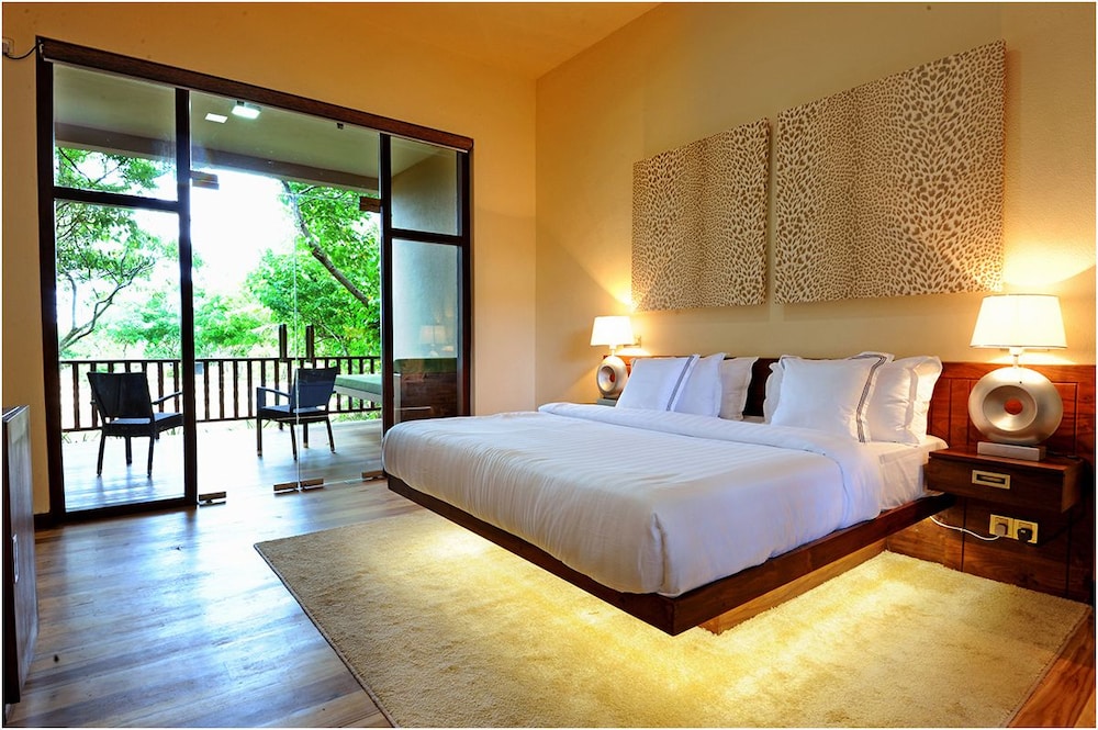 Beach Access Room (Ground Floor)