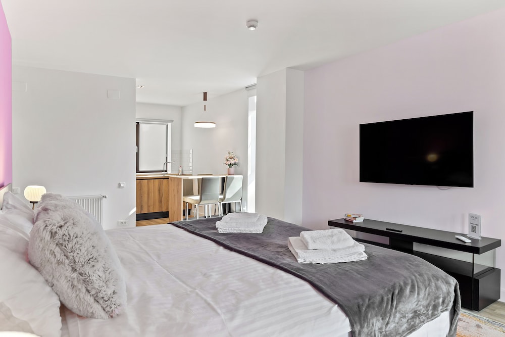 Deluxe Double or Twin Room - Photo 4