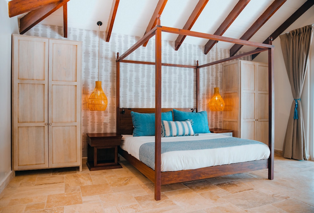 Seafront Suites