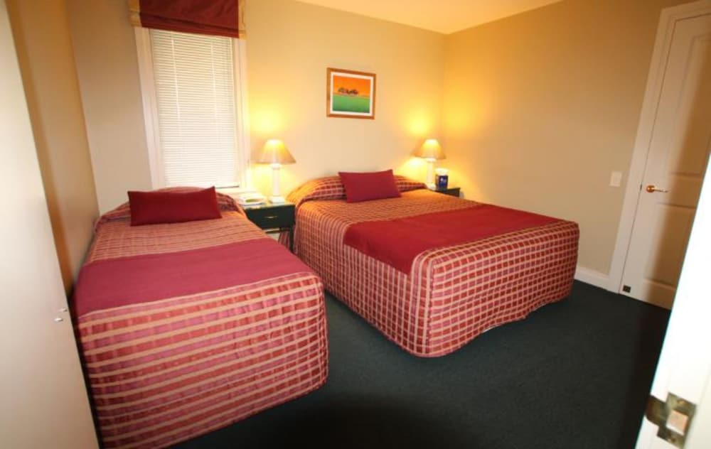 One Bedroom Twin photo 1