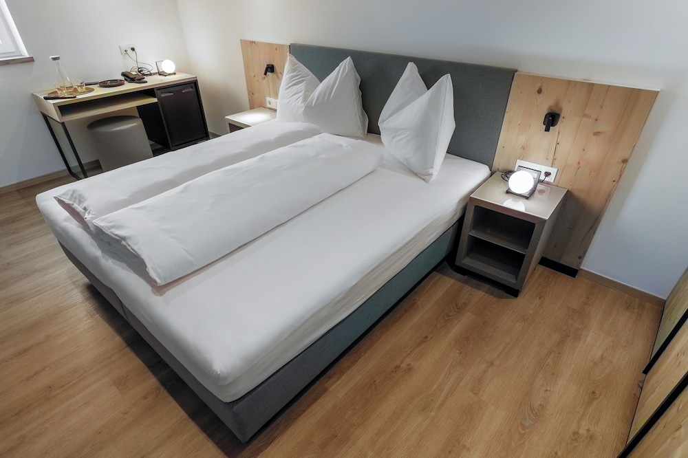 Standard Double Room photo 3
