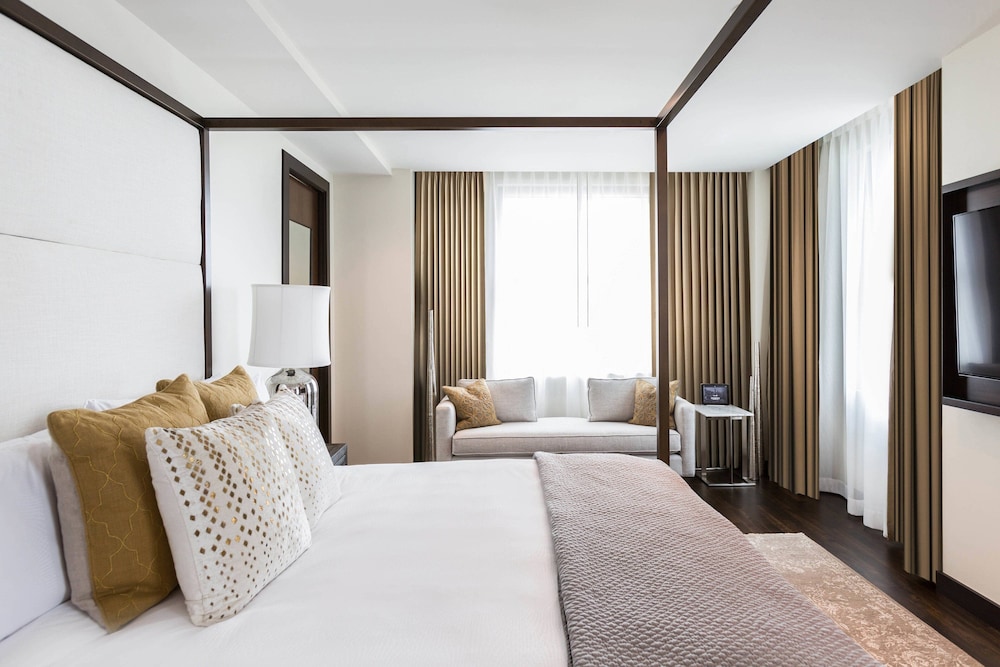 Presidential Suite, 1 Bedroom, City View photo 3