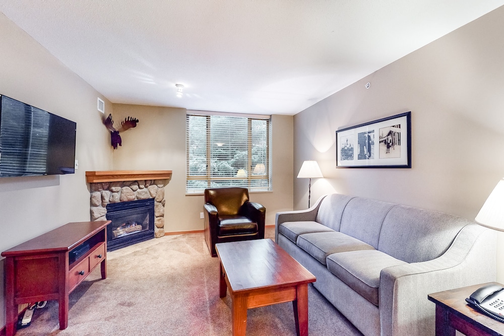 Condo, 2 Bedrooms