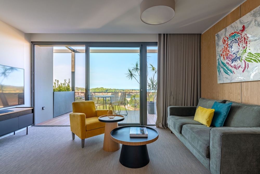 Deluxe Suite, Terrace, Partial Sea View photo 1