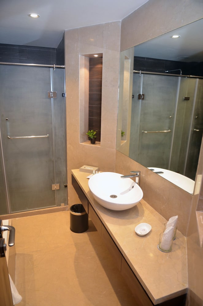 Deluxe Room - Photo 3