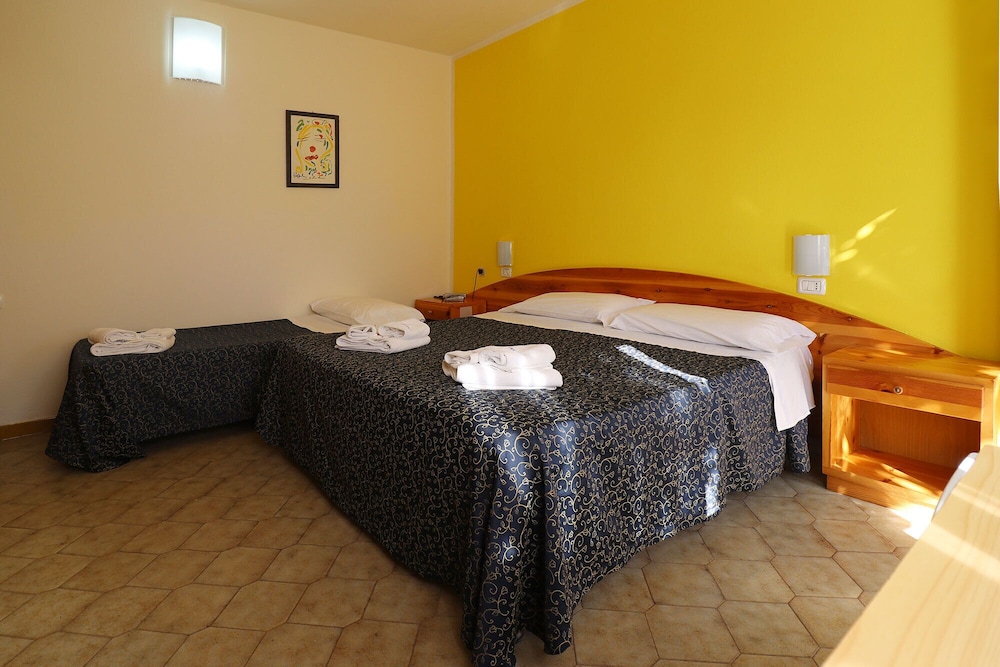 Classic Triple Room