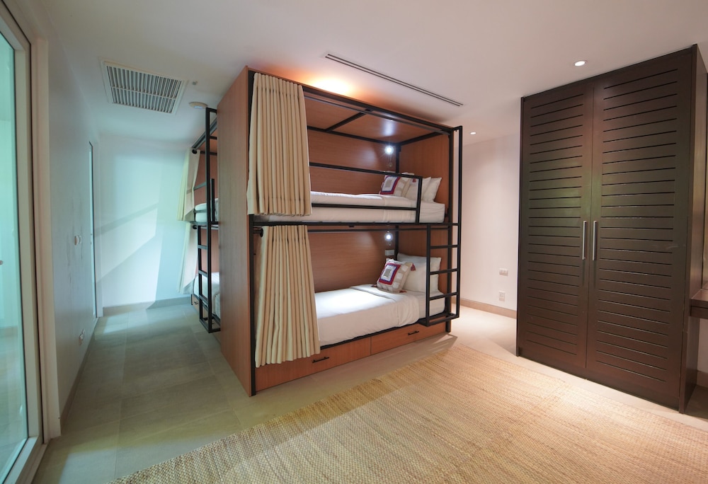 4 Bed Mixed Community Ensuite photo 2