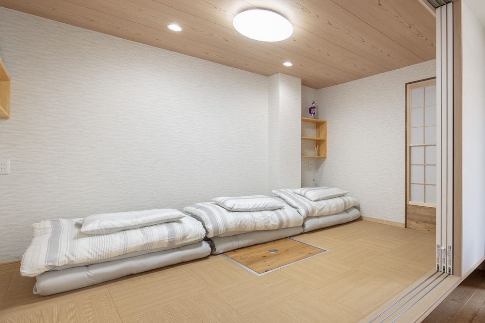 Apartment (2F) photo 2