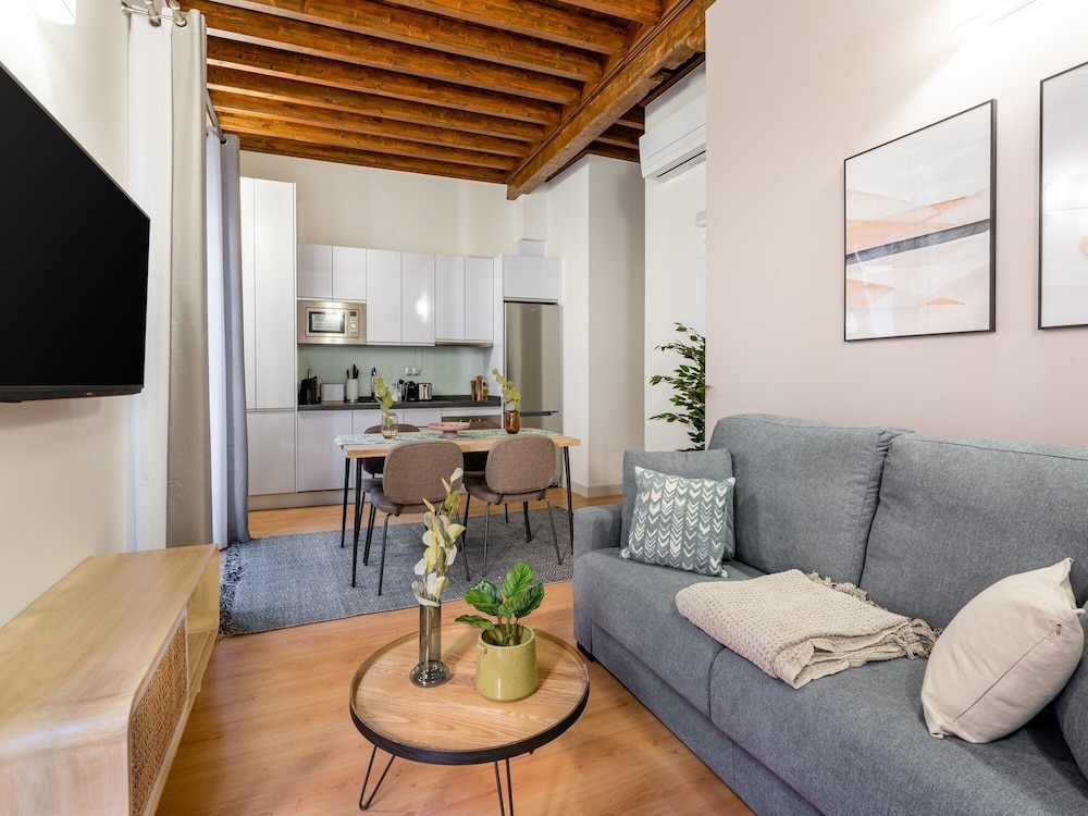 One-Bedroom Apartment with Balcony - Photo 13