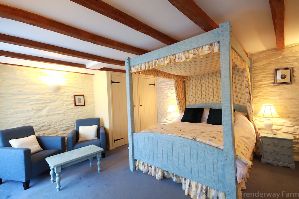 Standard Double Room (The Courtyard Barn) photo 1