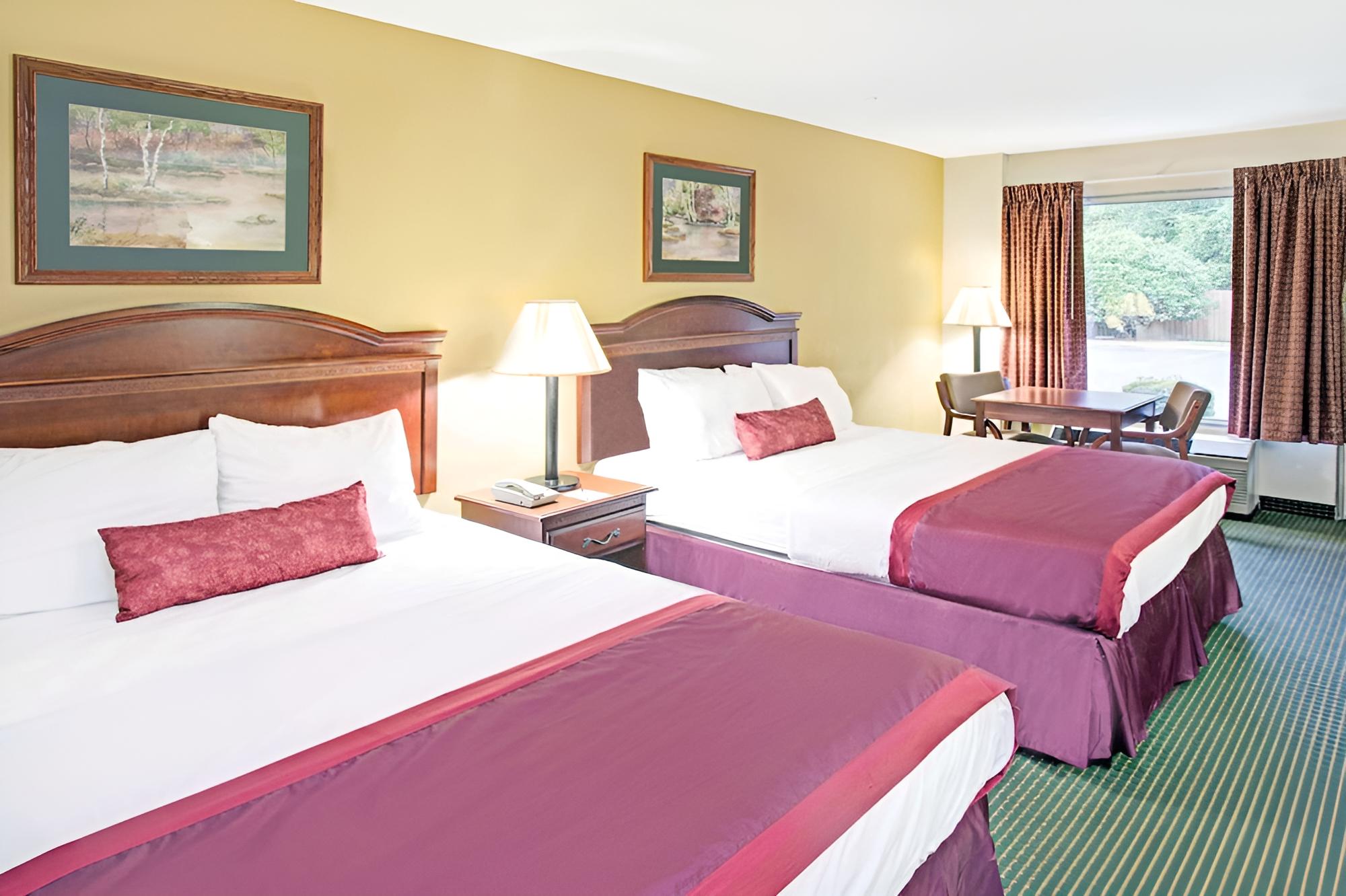 Room, 2 Double Beds, Smoking photo 1