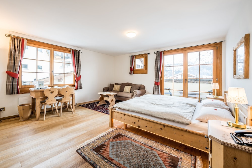 Panoramic Double Room, Balcony, Mountain View photo 2