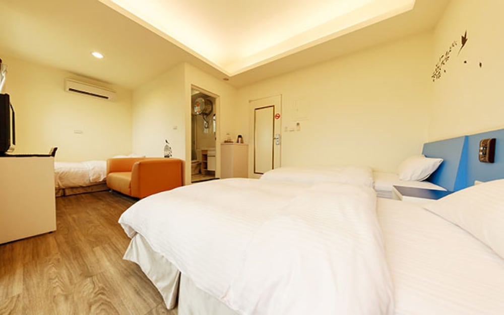 Family Triple Room, 3 Twin Beds photo 3