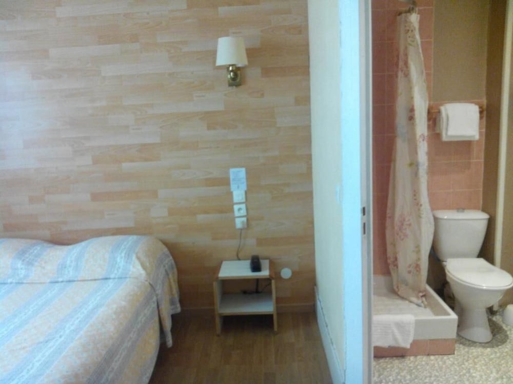 Double or Twin Room photo 3