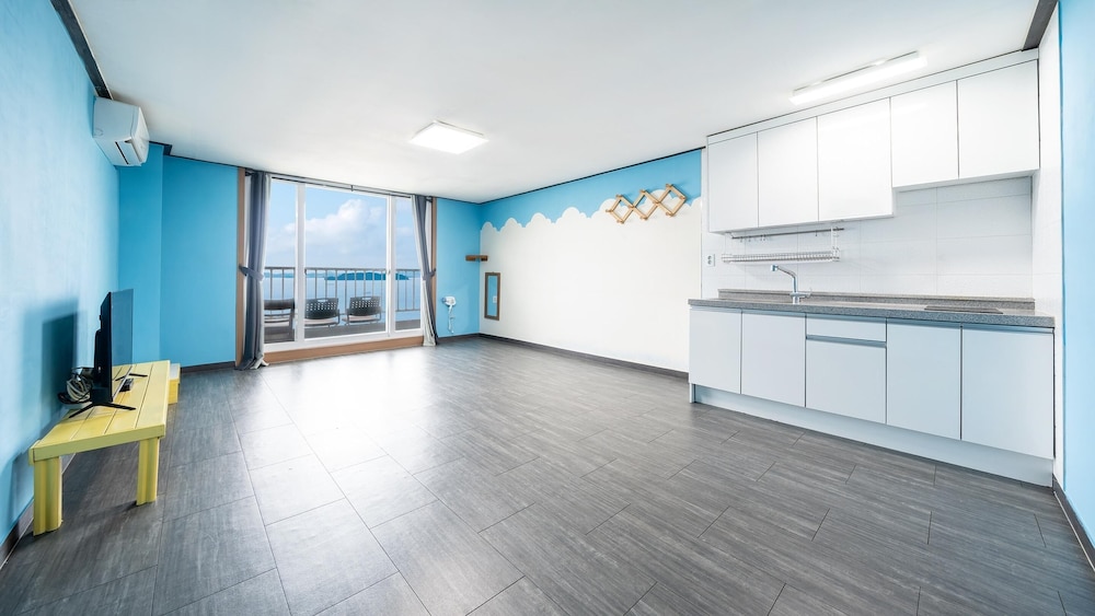 Basic Room, 1 Bedroom (202) photo 2