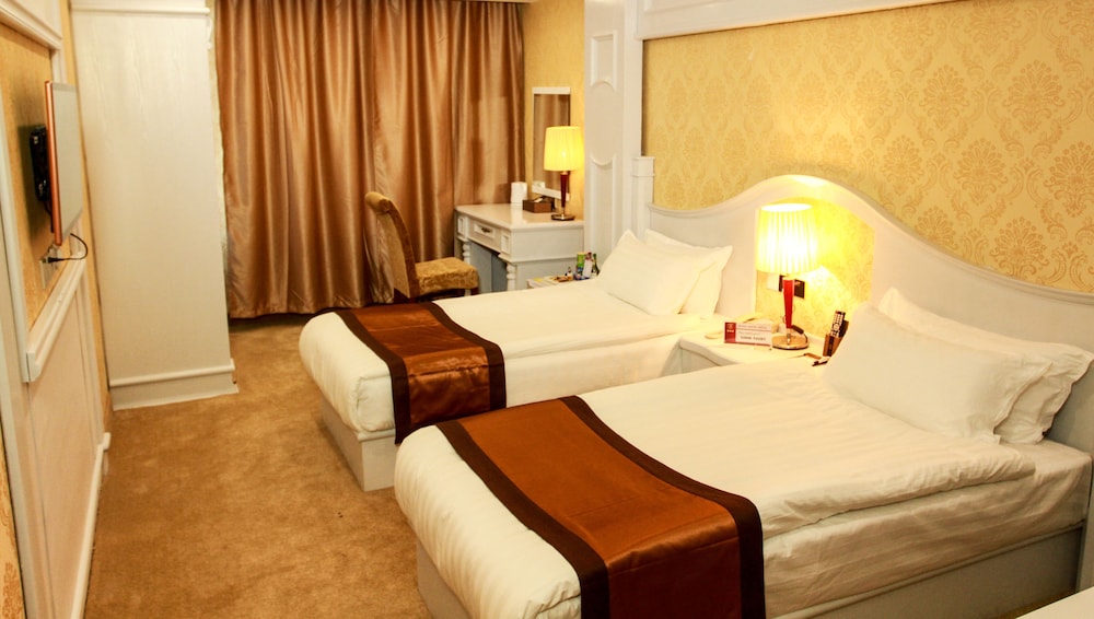Standard Twin Room photo 2