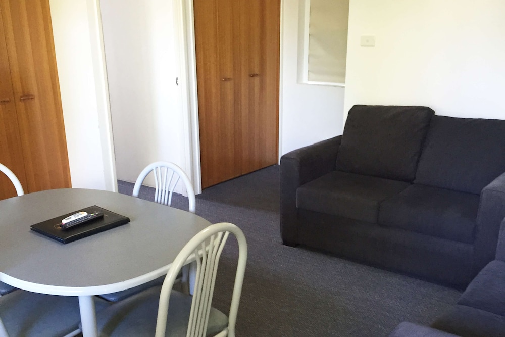 Superior Apartment, Multiple Beds, Non Smoking, Kitchenette - Photo 12