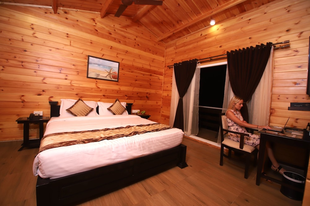 Regalia Bay View King Bed - Photo 7