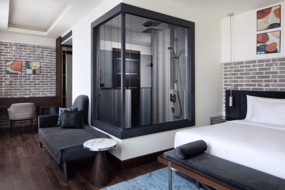 Premium Room, 1 King Bed