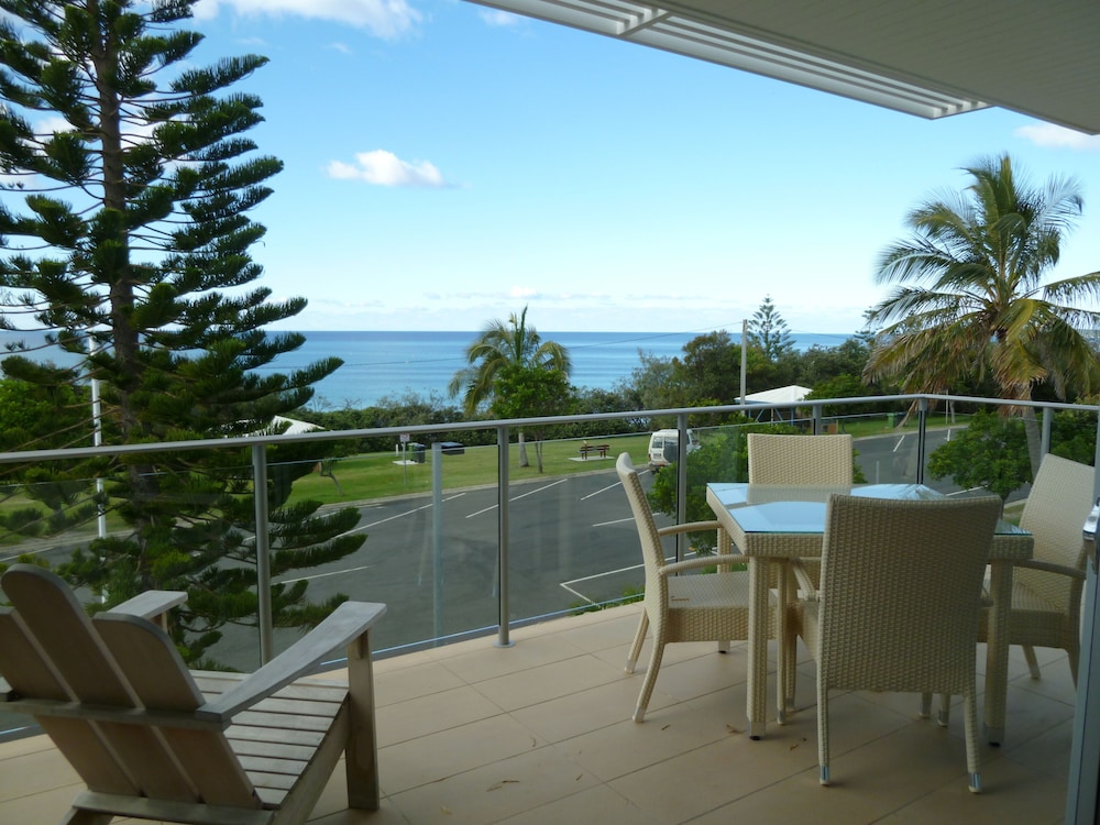 Three Bedroom Apartment With Three Bathrooms, First Floor With Ocean View