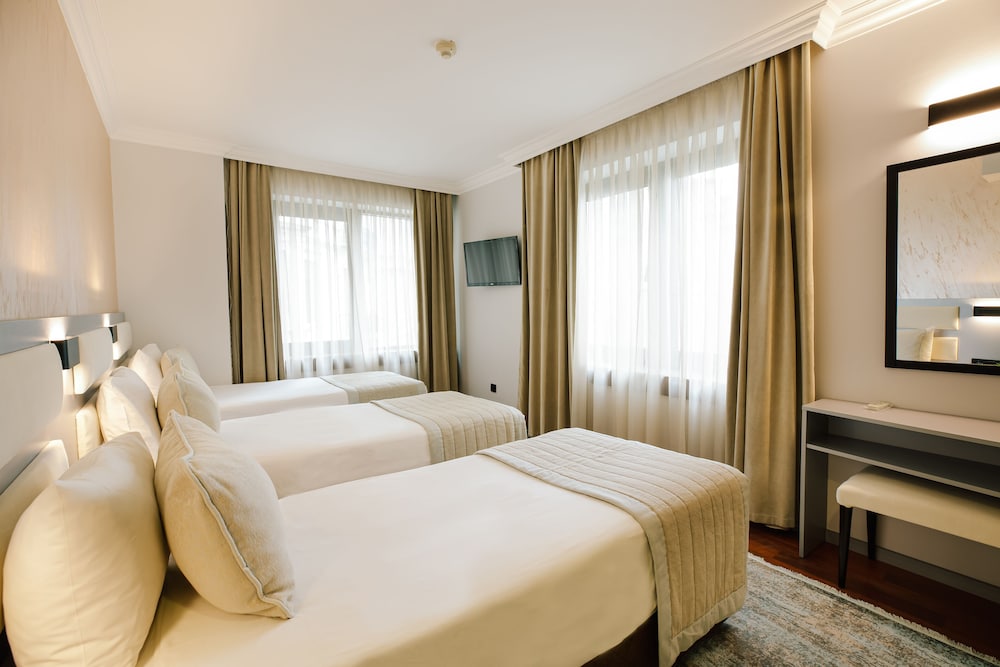 Marble Hotel — photo 158