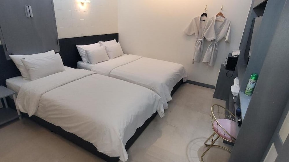 Triple Room - Photo 1