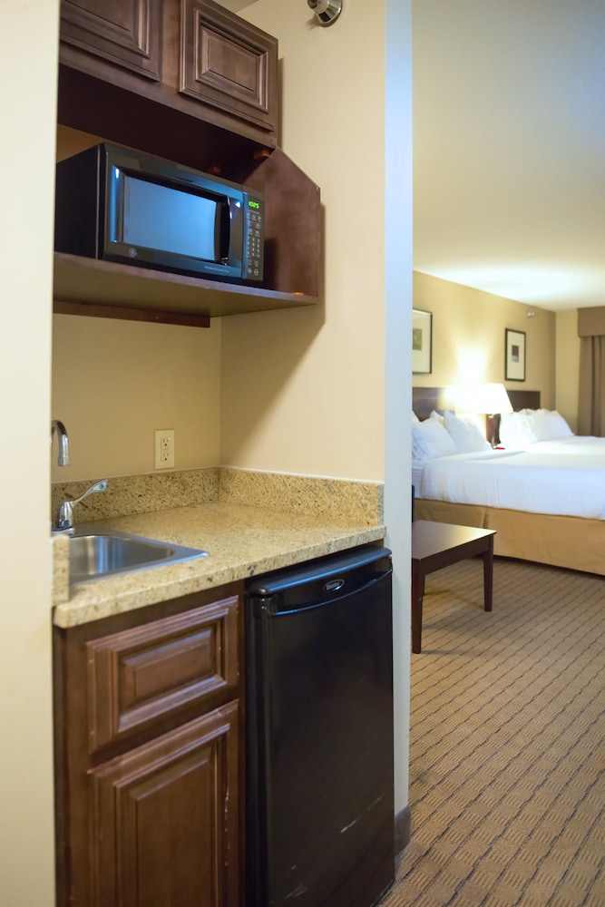 Suite, 2 Queen Beds - Photo 5