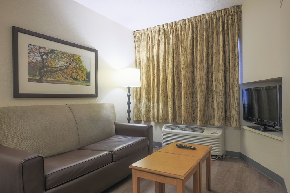 Deluxe Suite, Accessible, Non Smoking photo 3