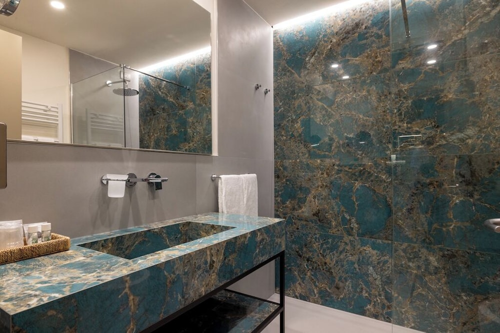 Exclusive Twin Room - Photo 4