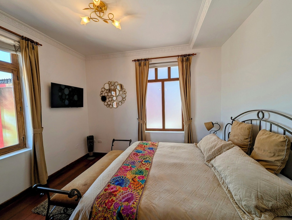 Panoramic Suite, City View photo 3