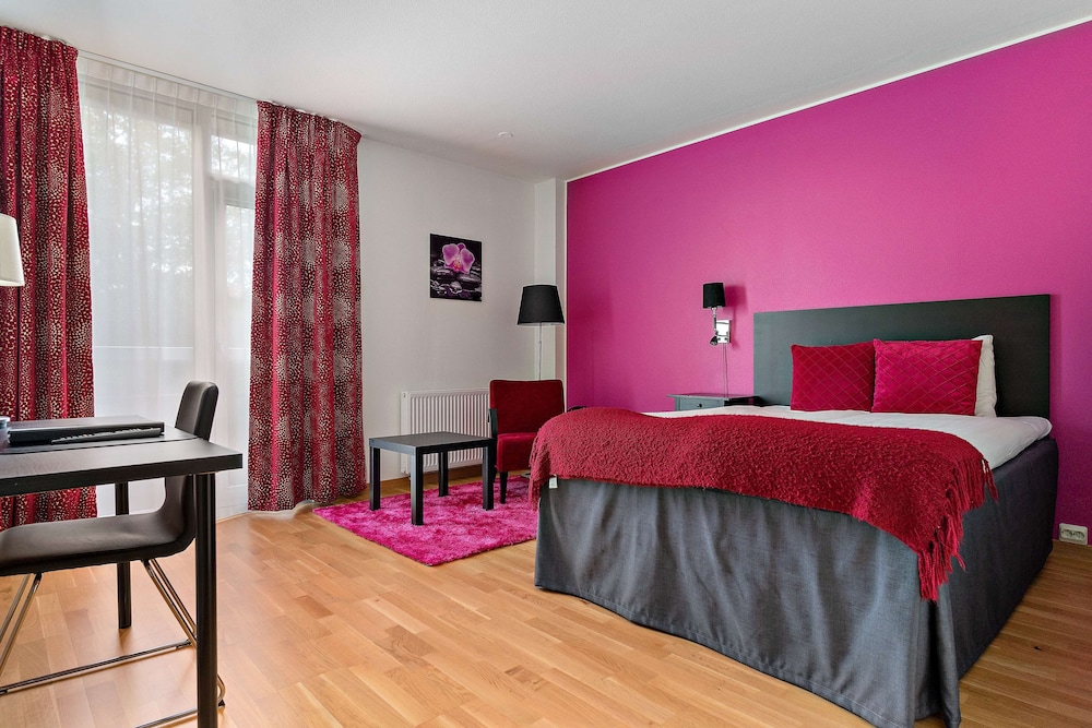 Standard Room, 1 Twin Bed, Non Smoking - Photo 1