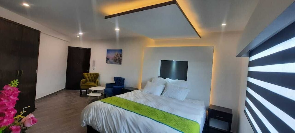 Deluxe Studio Suite