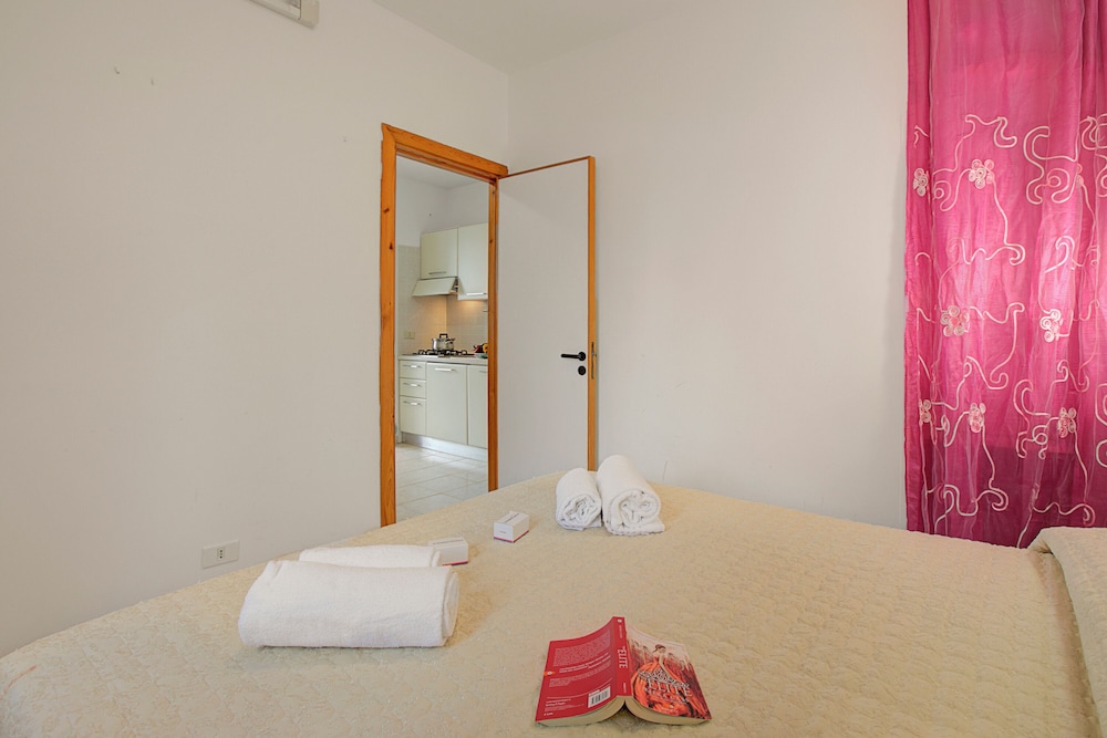 Family Apartment, Multiple Bedrooms (Stella Marina Apartment 5)