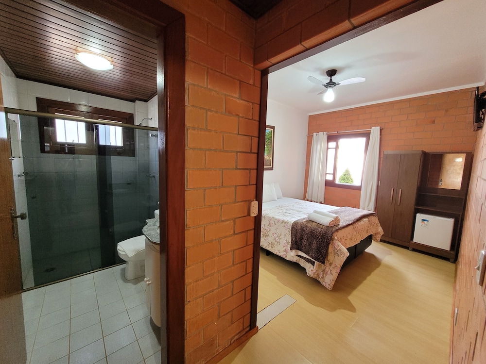 Deluxe Suite photo 1