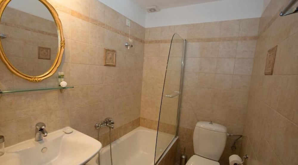 Standard Twin Room photo 2