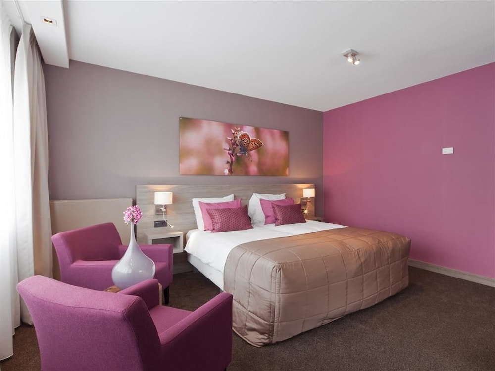 Comfort Plus Room