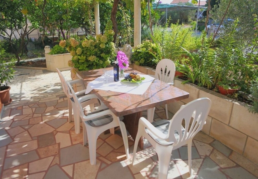 Apartment (Liza - 80 M from the sea - A3(3))
