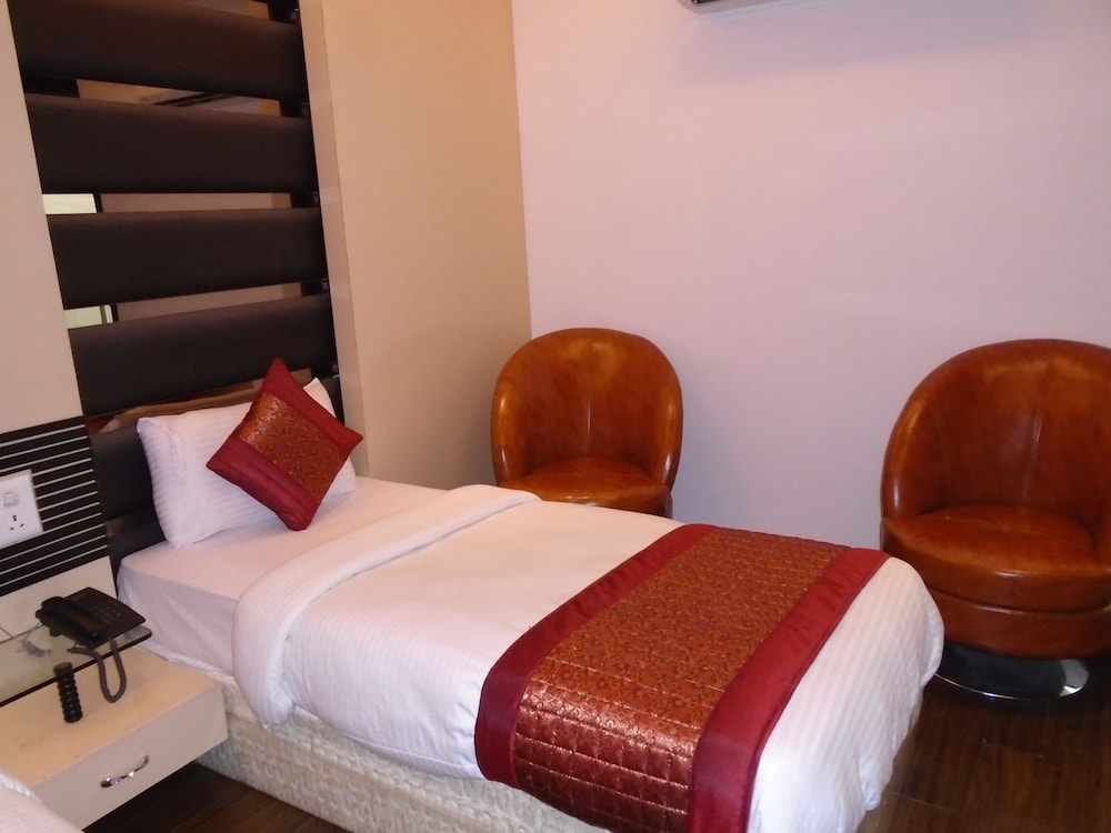 Luxury Double Or Twin Room, Smoking, City View photo 3