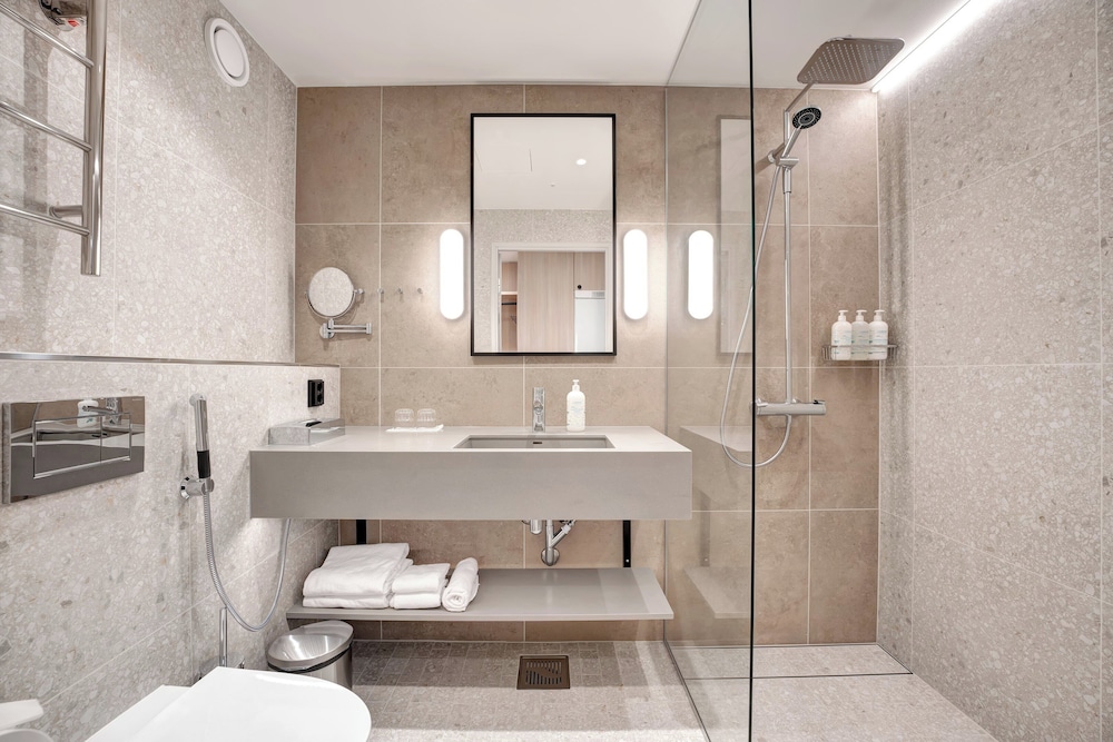 Standard Twin Room (Extra bed possible) - Photo 10