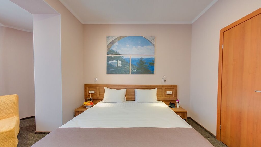 Double or Twin Room photo 1