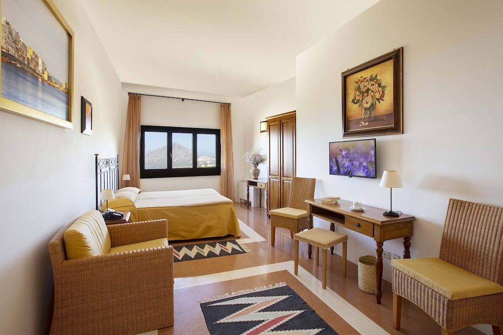 Junior Room
