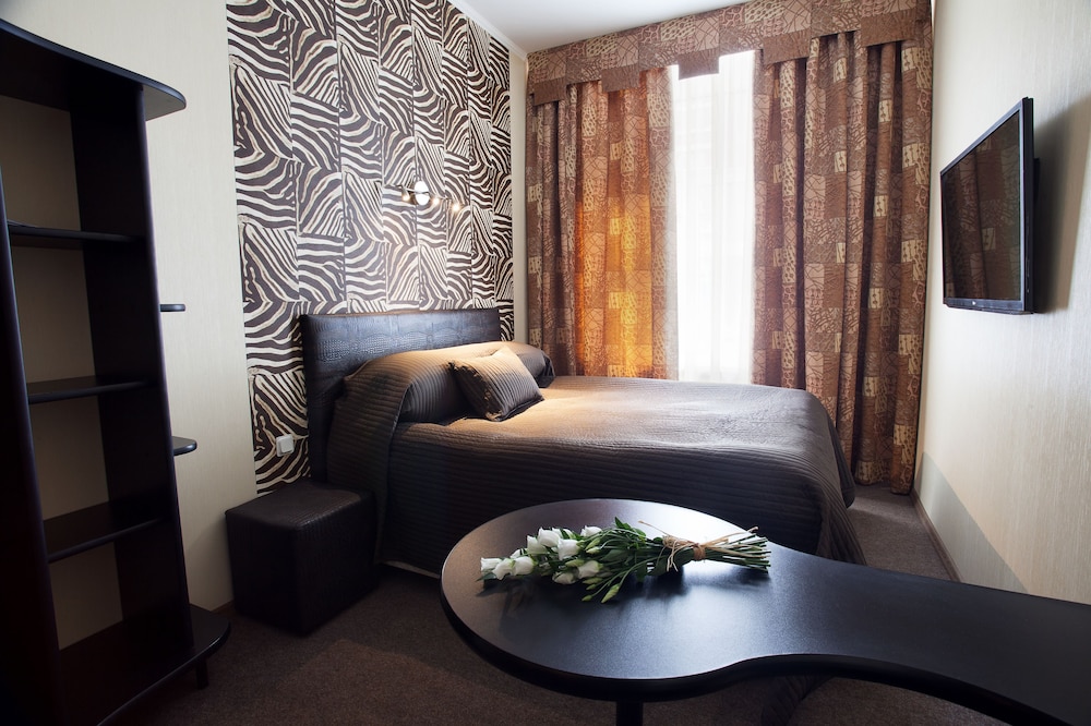 Comfort Room, 1 King Bed photo 3