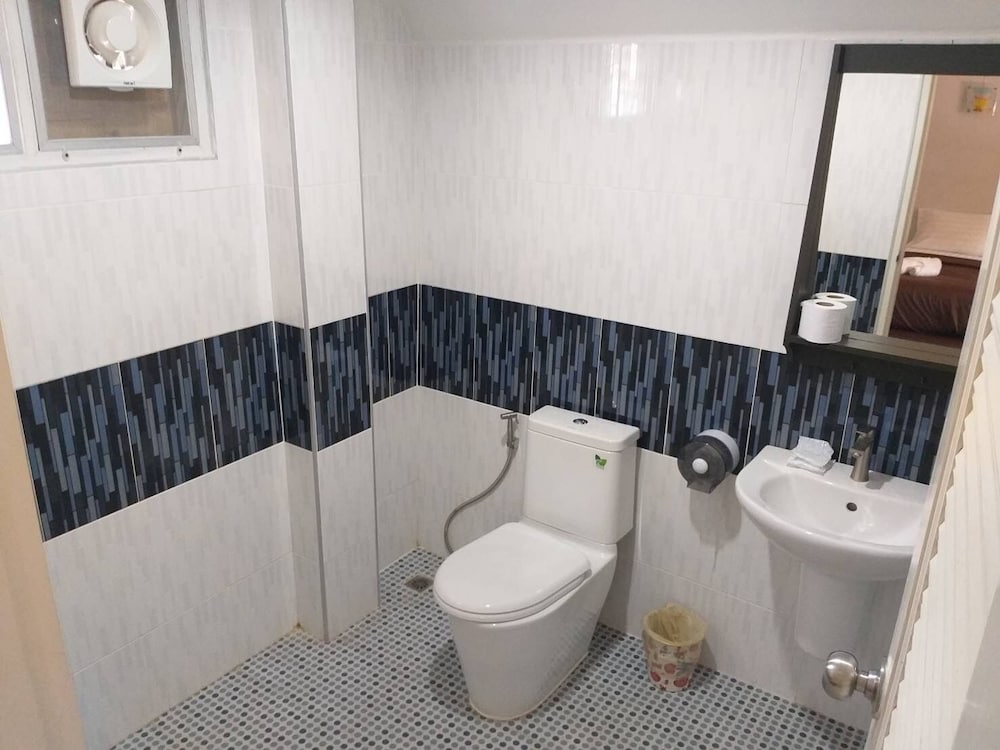 Standard Home photo 2