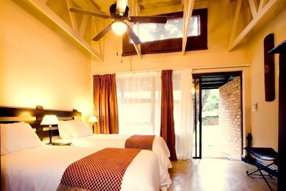 Deluxe Room, 1 Bedroom, Ensuite, Garden View photo 2