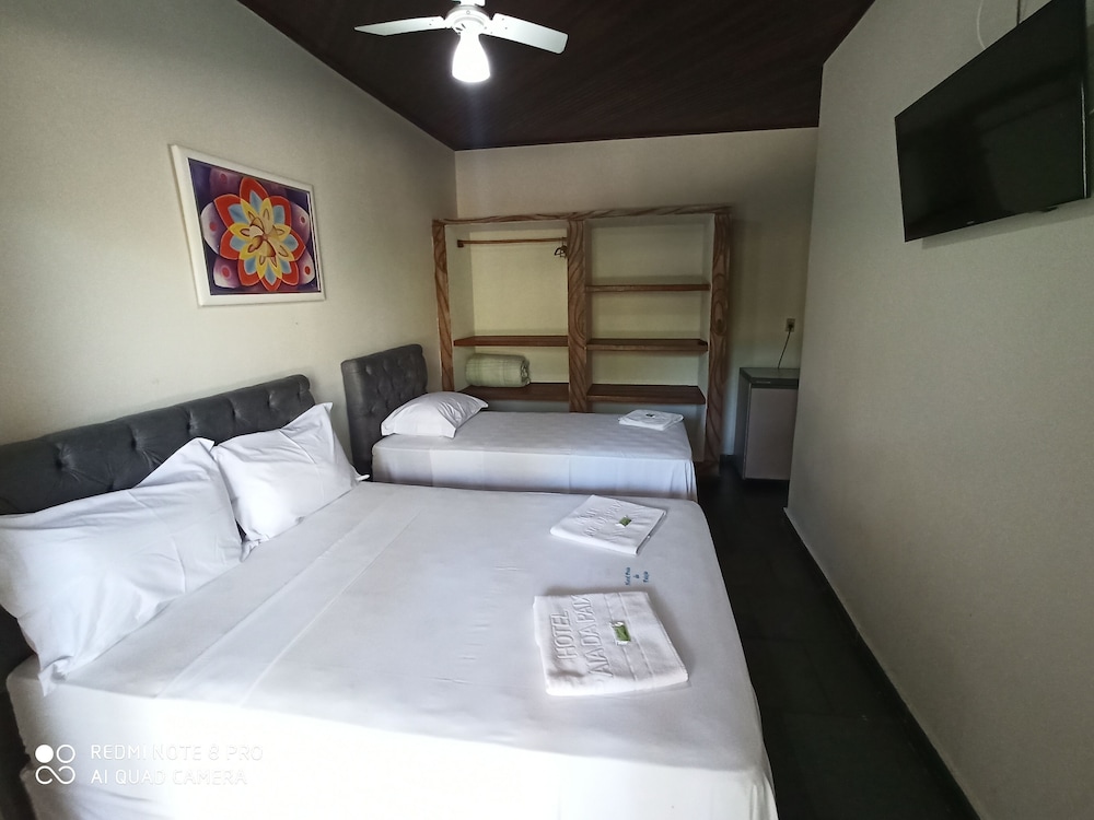 Triple Room, Multiple Beds