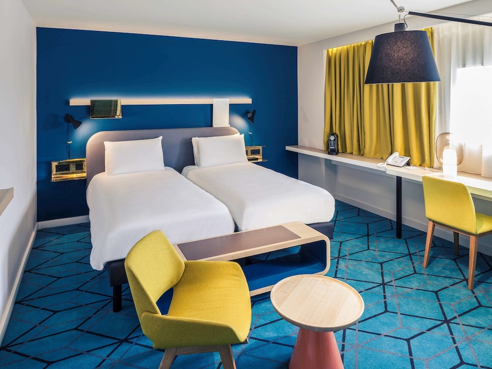 Privilege, Premium Room, 1 King Bed - Photo 4