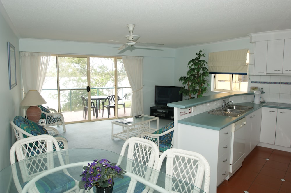 Standard Apartment, 1 Bedroom, Non Smoking, Kitchen (Min 2 Nights) photo 2